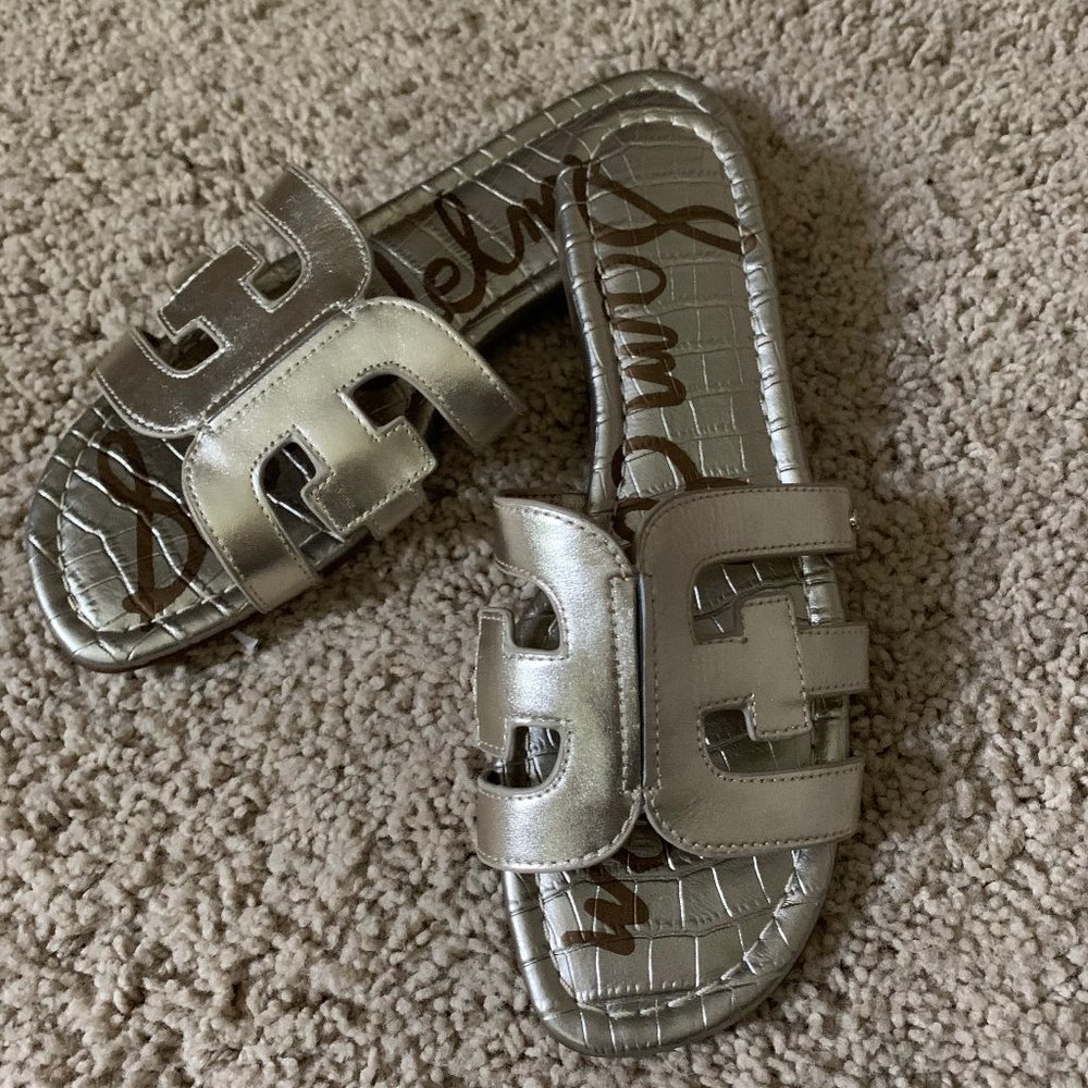 Sam Edelman Bay Cut Out Slides Sandal Double E